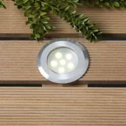 Trädgårdslampa