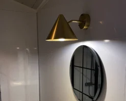 Väggarmatur